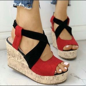 Beautiful wedgewood Wedges size 8.5